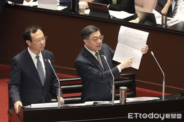 ▲▼行政院長卓榮泰、衛福部長石崇良 。（圖／記者劉耿豪攝）