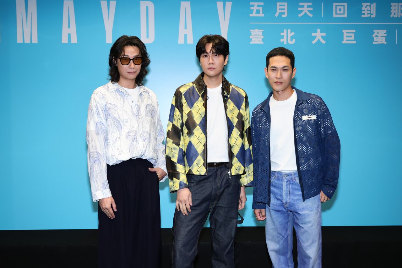 ▲▼   宇宙人當五月天演唱會開場嘉賓 。（圖／相信音樂提供）