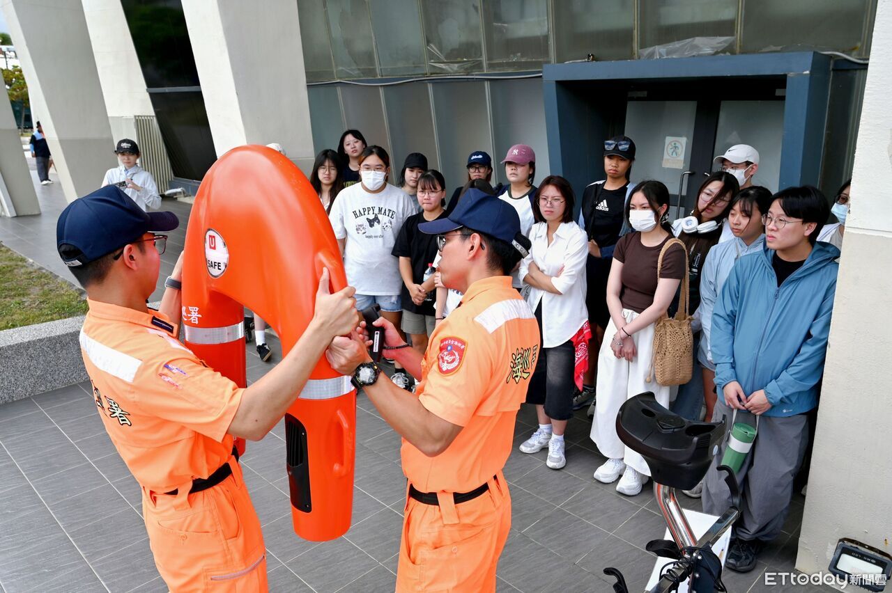 海巡帶青年直擊海防第一線 登35噸巡防艇體驗海上勤務 | ETtoday地方新聞 | ETtoday新聞雲
