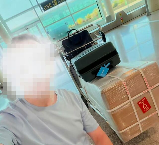 ▲▼熱瘋了！他赴上海出差「整台冷氣扛回法國」孝敬93歲老母。（圖／翻攝小紅書）