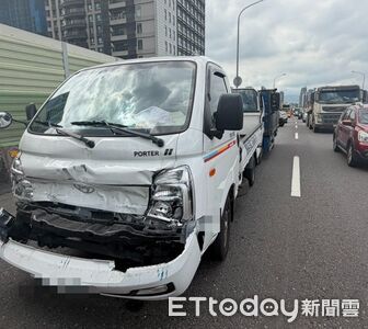 台65快速道路4車連撞2人送醫!小貨車駕駛未注意車前狀況釀禍