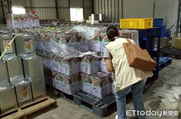 ▲中聯大豆沙拉油檢出苯駢芘超標，台南市衛生局持續追查問題油品及再製產品流向。（記者林東良翻攝，下同）