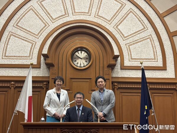 ▲台南市長黃偉哲拜會大阪市議會議長梅園周及大阪市議會日台友好議員連盟會長辻淳子，雙方暢談城市交流。（記者林東良翻攝，下同）