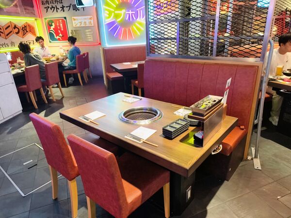 ▲▼肉屋橫丁。（圖／混血珊莎的奇幻旅程授權提供）
