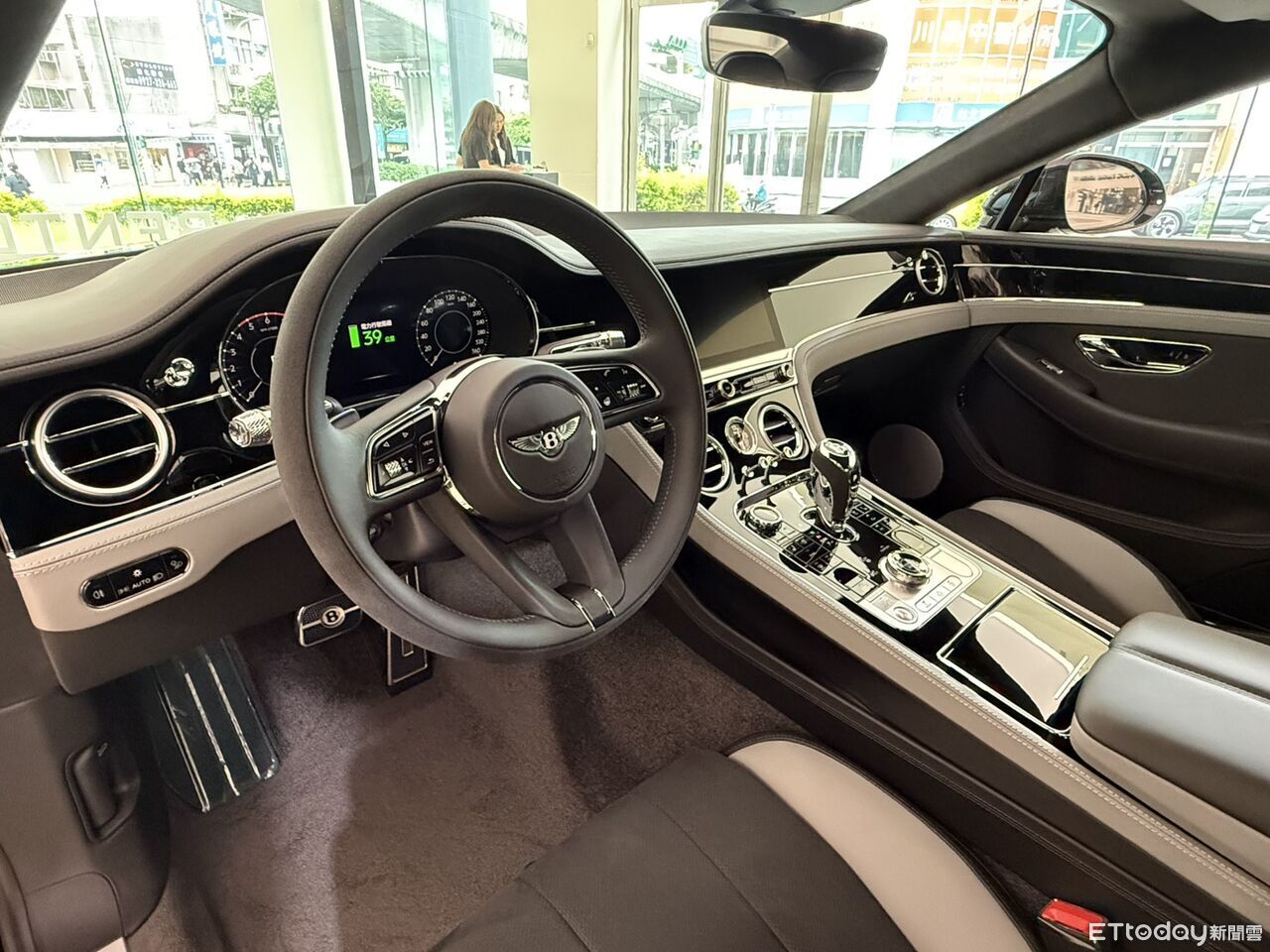 ▲賓利再創豪華、性能新高度！新Bentayga Speed、Continental GT／GTC S同步登台。（圖／記者徐煜展攝）