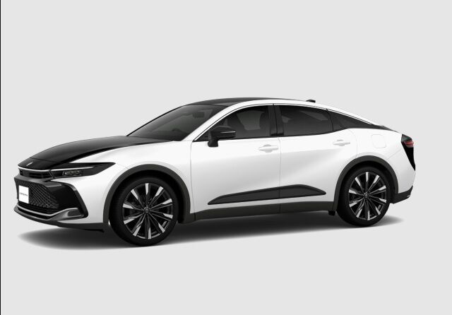 ▲TOYOTA搶先釋出改款新跨界Crown。（圖／翻攝自TOYOTA）