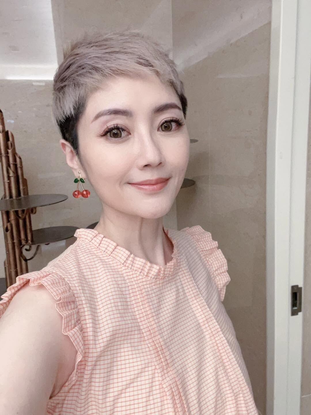 ▲▼八點檔女星驚吐「快要失業了」！獨扛病母洗腎費。（圖／翻攝自臉書）