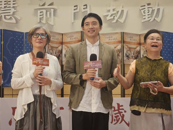 ▲《他的靈魂與他的書店》黃柔閩、曾少宗南下高雄宣傳。（圖／大愛提供）