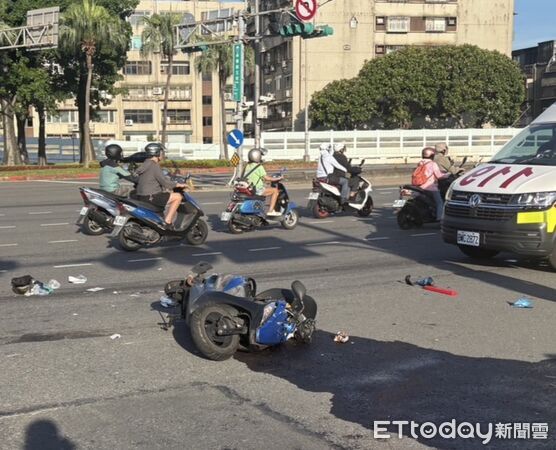 ▲▼台北市士林區今(16日)發生一起死亡車禍。（圖／記者黃宥寧翻攝）