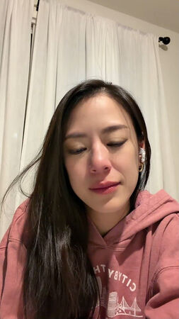 ▲▼江語晨直播哭了！哽咽「沒什麼好事」。（圖／翻攝自微博）