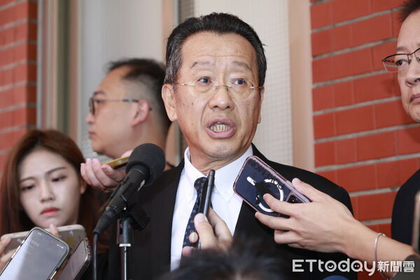 ▲國防部長顧立雄16日在立法院受訪。（圖／記者湯興漢攝）