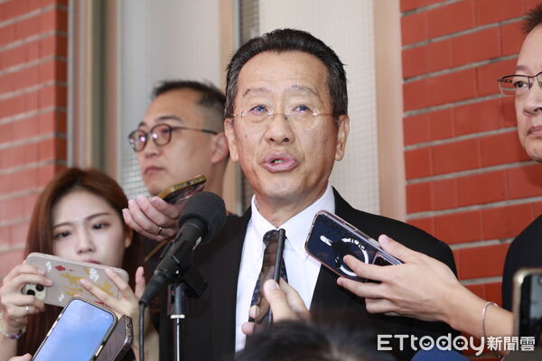 ▲國防部長顧立雄16日在立法院受訪。（圖／記者湯興漢攝）