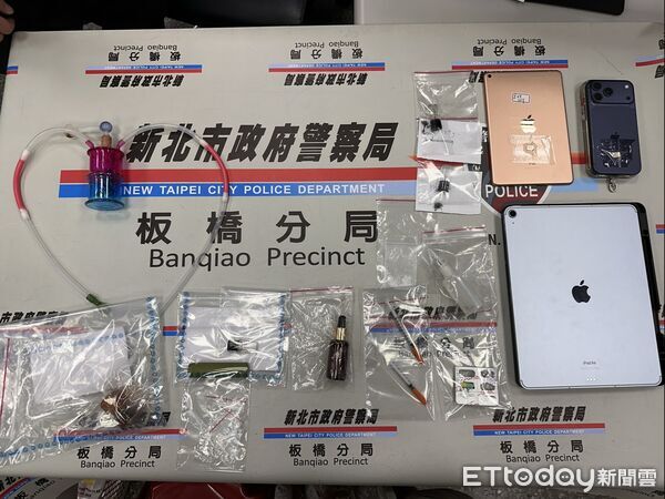 ▲▼李男（右）與黃男（左）遭警壓制逮捕，警方會同消防人員強勢破門，警方共查扣毒品及犯案工具等物             。（圖／記者陳以昇翻攝）