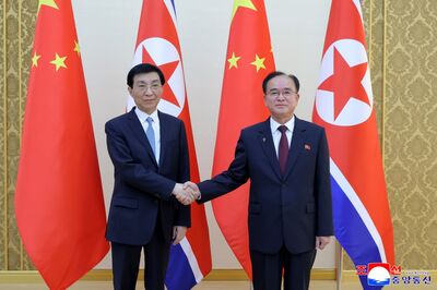 王滬寧見「金正恩心腹」 討論加強黨際交流、經濟合作