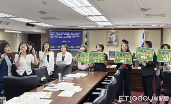人工生殖法再闖關，委員會表決通過代孕脫鉤審查。（圖／記者趙于婷攝）