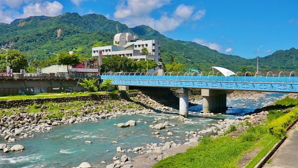 ▲▼福容徠旅水里推「住一晚、玩整條集集線」住房專案。（圖／業者提供）