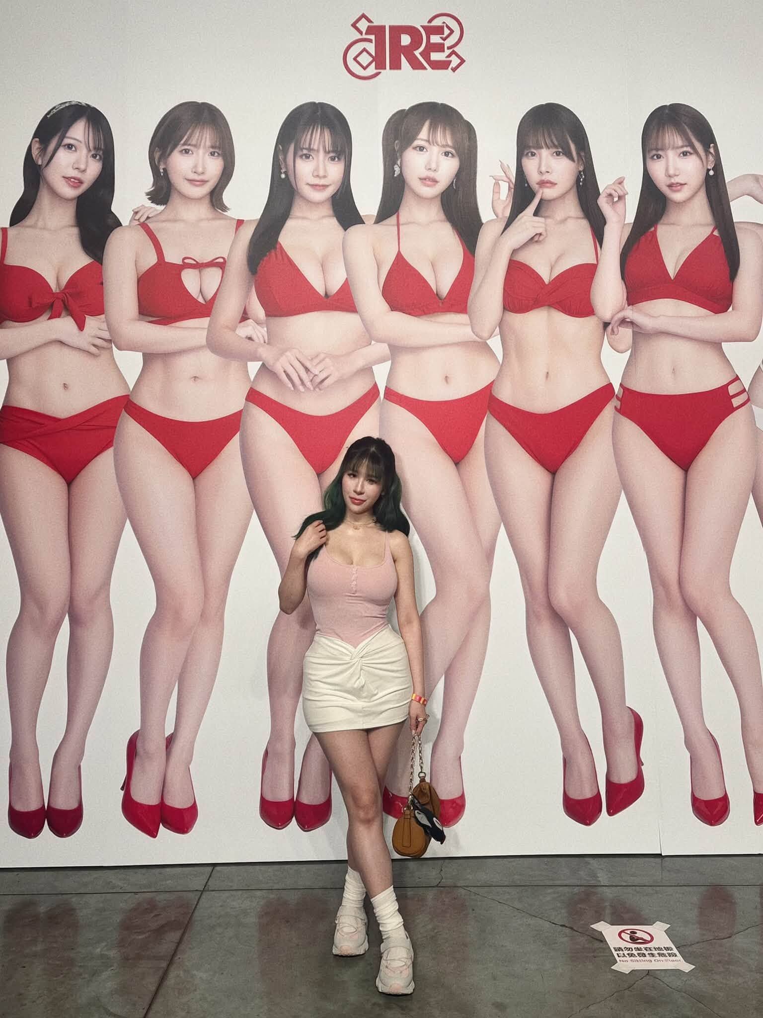 ▲▼丹妮婊姐逛成人展！身材太辣被狂問：妳攤位在哪。（圖／翻攝自臉書／丹妮婊姐）