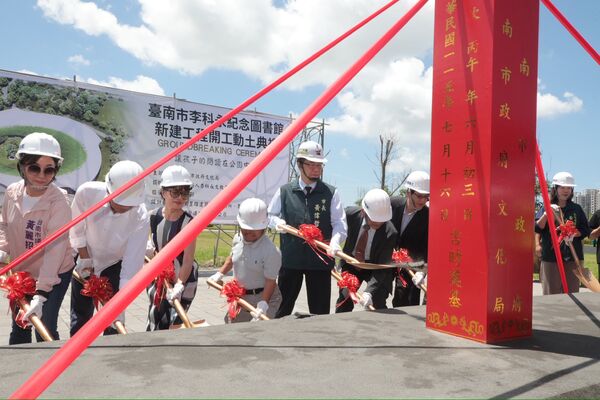 ▲▼     李科永,圖書館        。（圖／記者張雅雲攝）