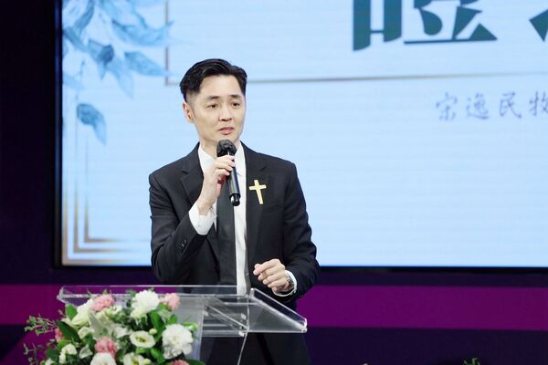 ▲宋逸民愛兒駿哥將在英國大學畢業。（圖／藝起發光）
