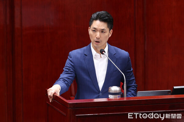 ▲台北市長蔣萬安赴市議會市政報告。（圖／記者林敬旻攝）