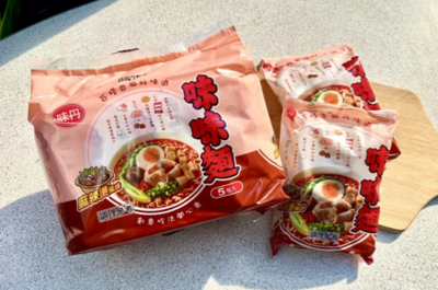 【廣編】最新泡麵黑馬是它!百搭神器湯底,麻辣燙口味新選擇!