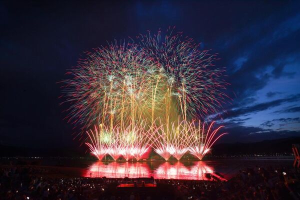 ▲▼日本上高地，諏訪湖祭湖上花火大會。（圖／KKday提供）