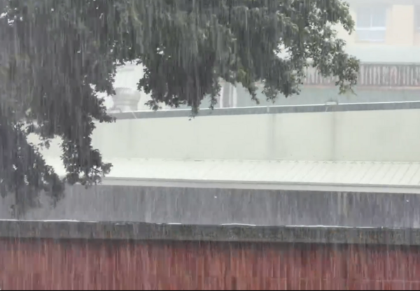 ▲彰化下起豪大雨。（圖／民眾提供）