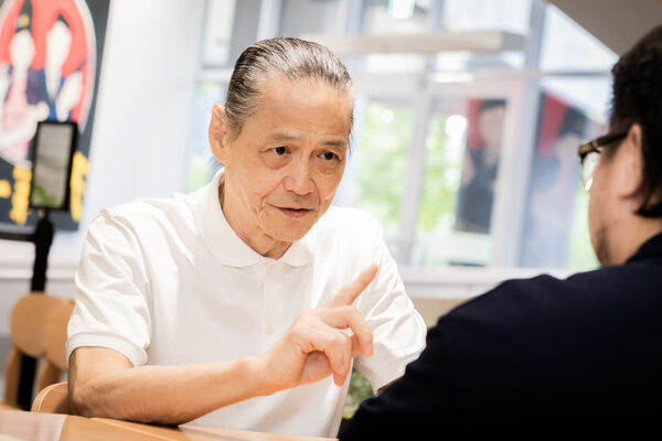 ▲《魯冰花》導演楊立國睽違37年首度現身，與影視聽中心董事長褚明仁留下合影。（圖／國家電影及視聽文化中心提供）