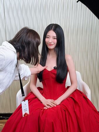 ▲▼秀智又更瘦了！及腰長髮宛如日本公主　韓媒震驚：這是她？。（圖／翻攝自秀智IG）
