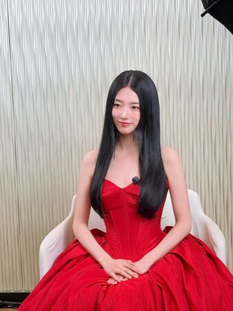 ▲▼秀智又更瘦了！及腰長髮宛如日本公主　韓媒震驚：這是她？。（圖／翻攝自秀智IG）