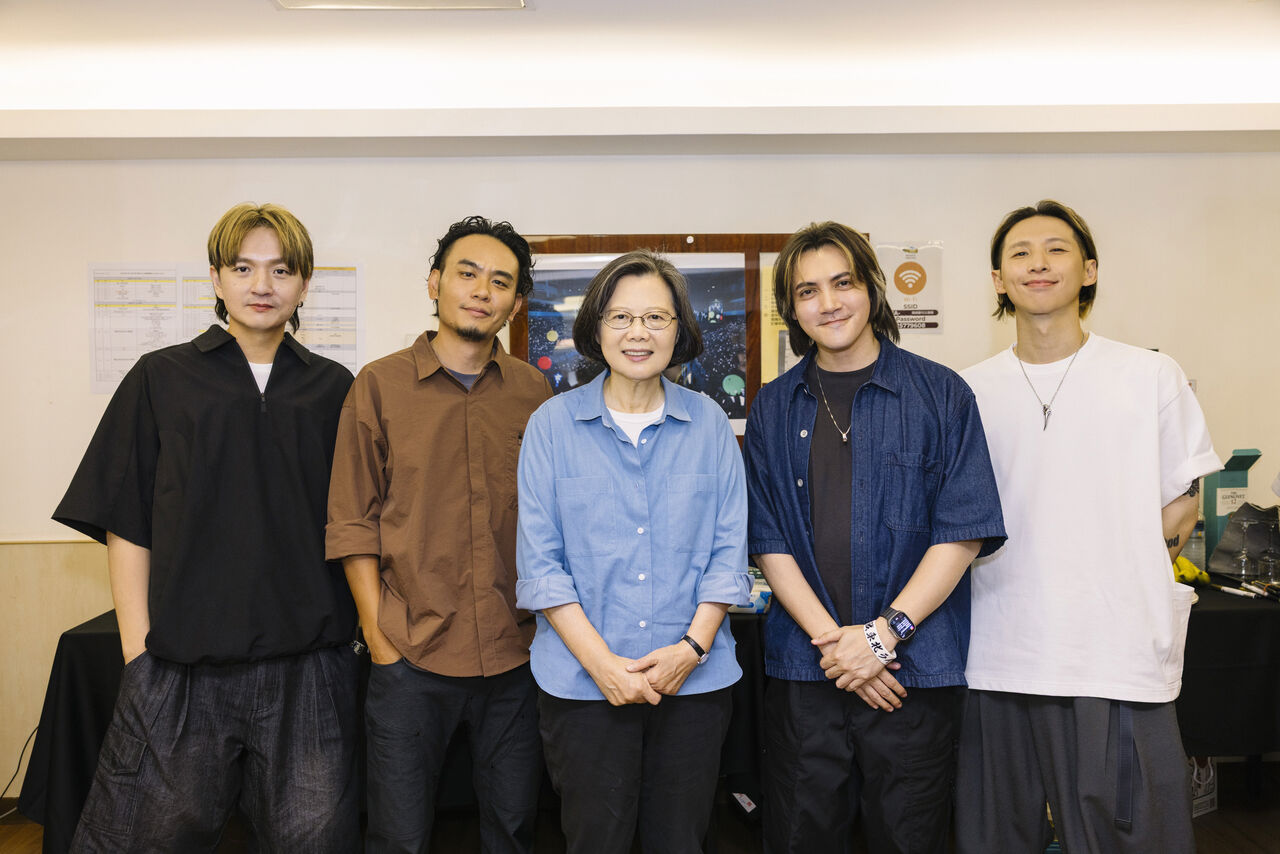 ▲▼蔡英文去看滅火器小巨蛋演唱會。（圖／火氣音樂提供）