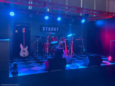 《孤獨搖滾》動畫展台中開幕倒數！精緻還原「STARRY展演廳」