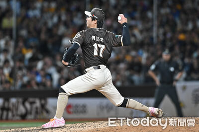 郭俊麟、陳冠宇太有愛！投手丘比心紀念求婚周年　登板還穿17號球衣