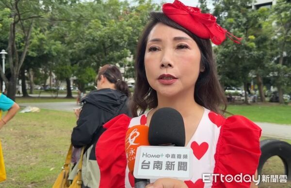 ▲童小芸參加「毛孩童樂會」，推廣認養代替購買、不棄養及尊重生命理念。（記者林東良攝，下同）