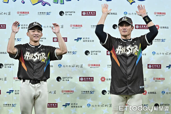 ▲▼2026中職明星賽，賽後郭天信與陳鏞基一同跳應援舞。（圖／記者李毓康攝）