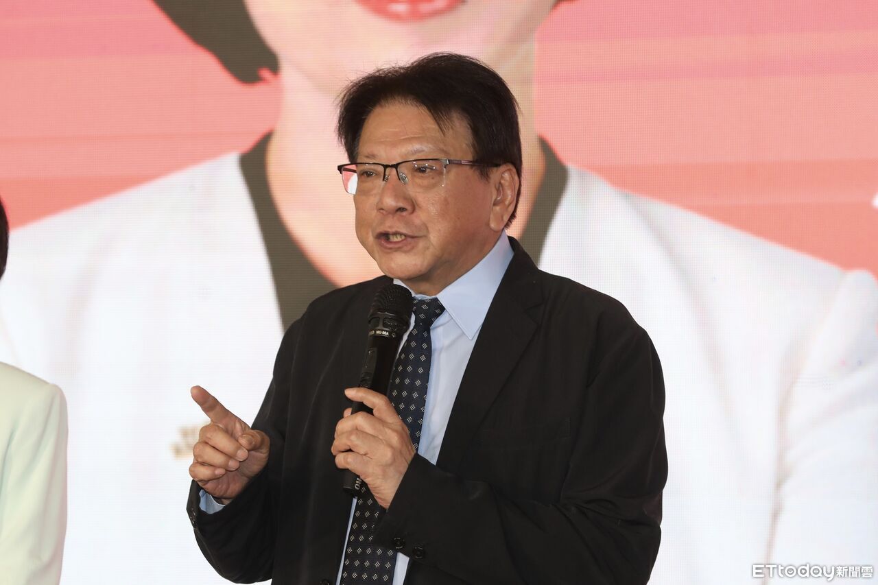 潘孟安推記者? 總統府還原始末:潘秘書長對此表達不好意思 | ETtoday政治新聞 | ETtoday新聞雲