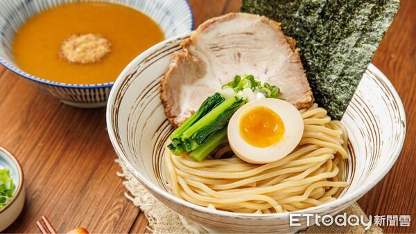 ▲長田本庄軒首度開賣拉麵。（圖／長田本庄軒提供）