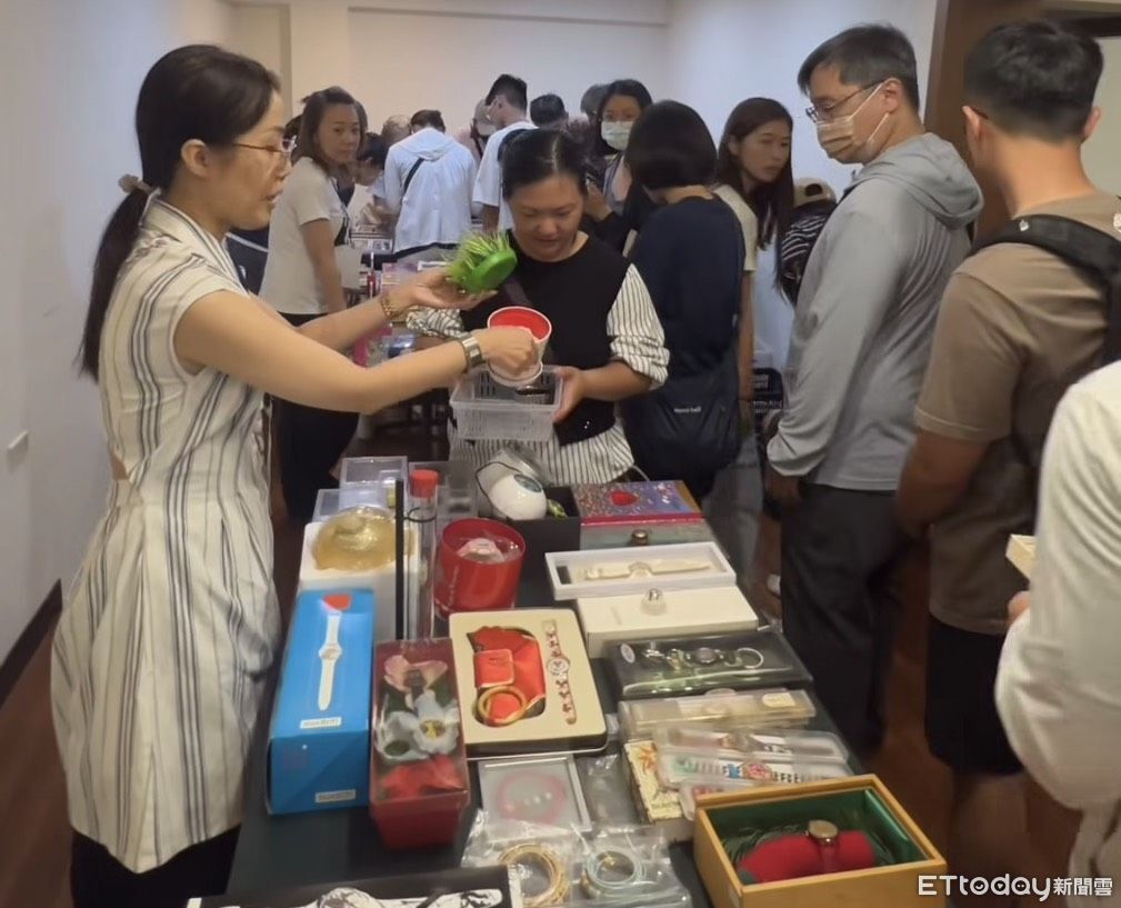 清倉貼文爆近6000次分享!台南老錶店熄燈6年 意外喚醒一代人青春 | ETtoday生活新聞 | ETtoday新聞雲