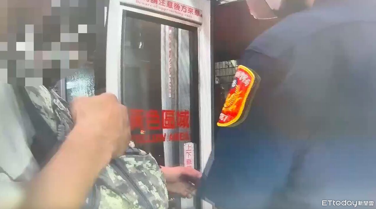 39歲男上公車拒刷卡!發狂暴打司機 網咖老闆衝上車制伏 | ETtoday社會新聞 | ETtoday新聞雲