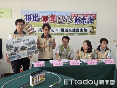 温世政贈陳紀衡珍藏鐵道模型組 共推集集鐵道復興雙主軸政策