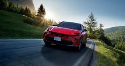 全台瘋搶TOYOTA「Crown Sport跑旅」!還沒開賣先付訂金卡位