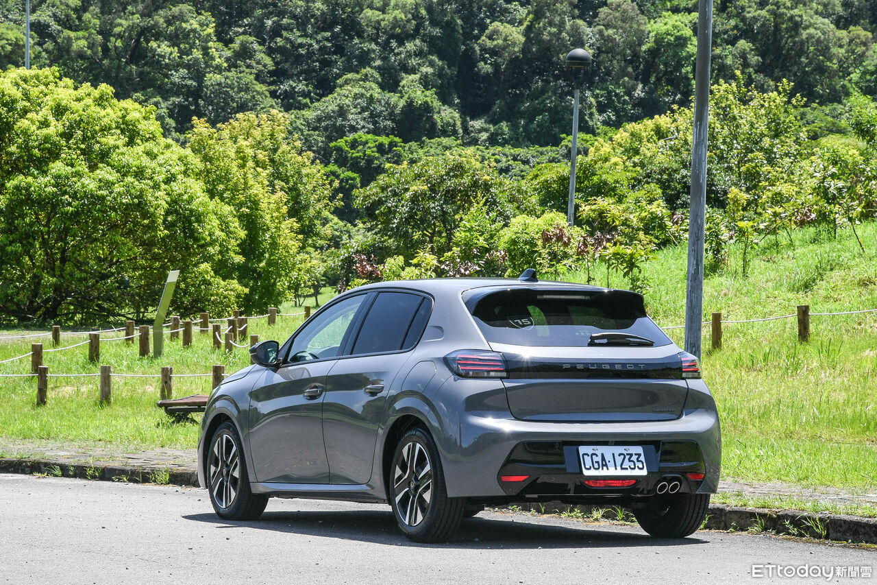 ▲Peugeot 208重回台灣市場！不僅省油、省稅金，顏值、樂趣更是獨特的存在。（圖／記者徐煜展攝）