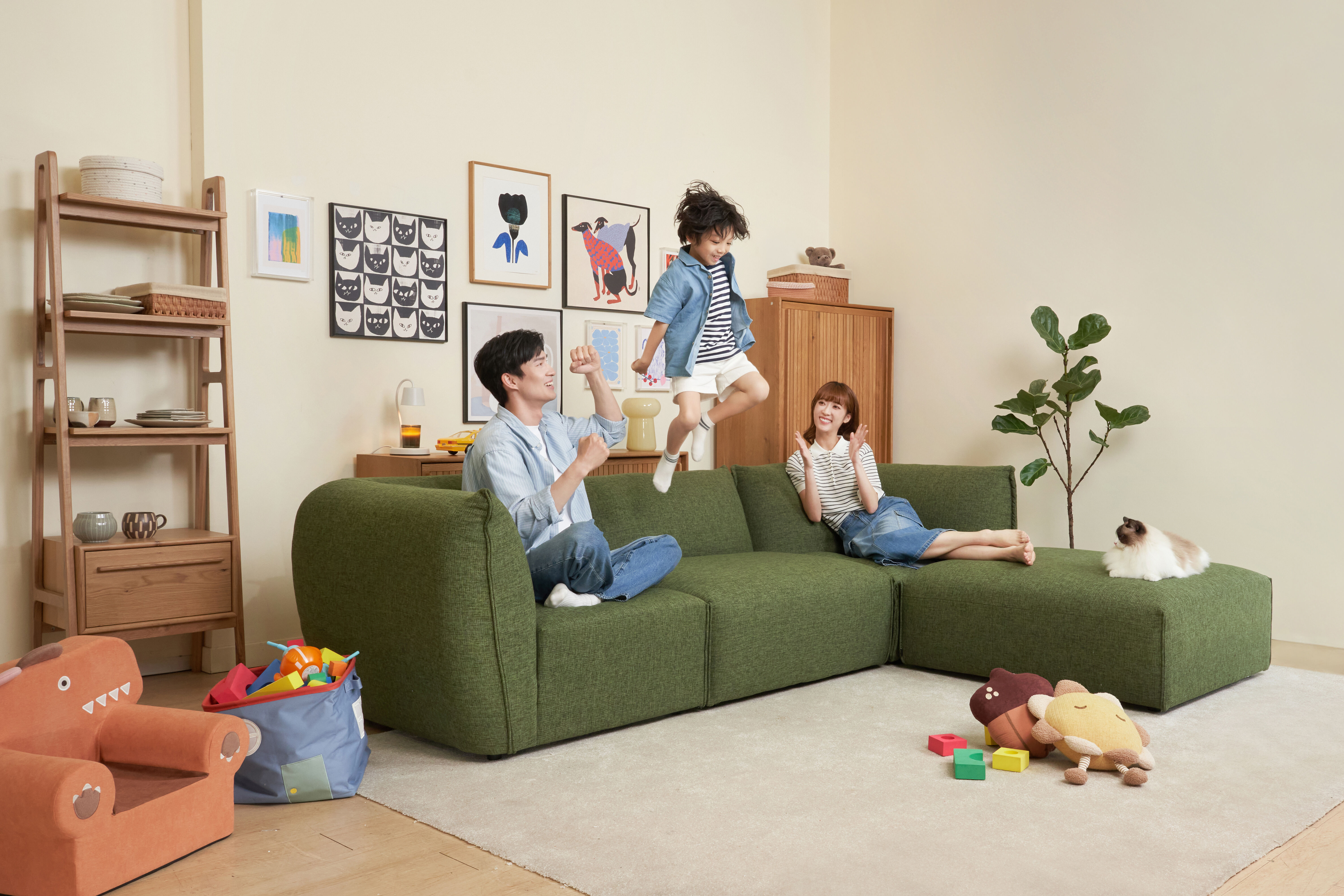 ▲HOLA開賣組合式沙發「伊登麻吉模組沙發」。（圖／品牌提供）