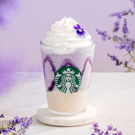 ▲星巴克DREAM PLAZA一周年推出限定飲品。（圖／業者提供）