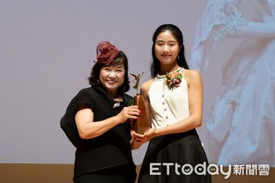奇美藝術獎38年發出逾1.4億元 10名藝壇新秀獲獎追夢
