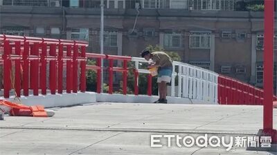 高雄九如橋改建花5億！鳥居欄杆紅漆改白色　議員：浪費多少公帑