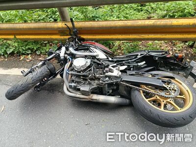 快訊/休假日北宜又出事!重機男彎道超車打滑自摔 送醫不治