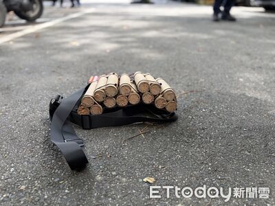 男帶「爆竹筒纏電線」闖服務處原因曝　竟是氣議長友不提拔