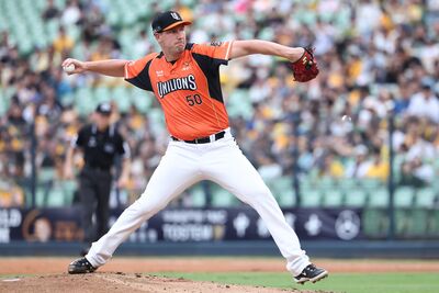 布雷克終於等到火力支援！獅隊14安11比0痛宰台鋼