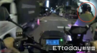 安全帽沒戴好被盯上...板橋男拒檢蛇行逆向狂飆 竟無照又酒駕!